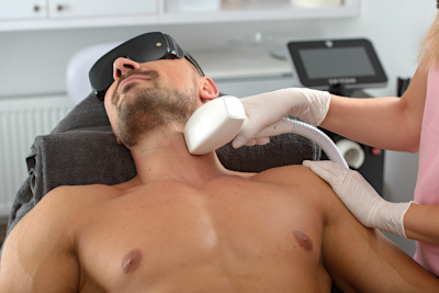 Dauerhafte Haarentfernung durch LASER und IPL